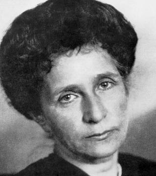 Anna Blos (1866-1933), eine der politisch aktivsten Frauen in Württemberg und Mitglied der Verfassunggebenden Nationalversammlung in Weimar. Quelle: LMZ BW