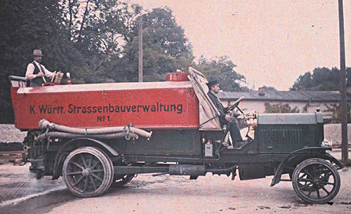 Moderne Technik im Einsatz gegen die Staubplage: Sprengautomobil Nr. 1 der Königlich Württembergischen Straßenbahnverwaltung. Quelle LABW (StAL EL 20/4 IIIa Nr. 337)
