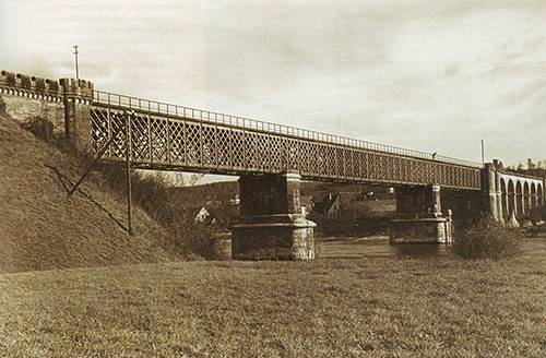 Deutschlands älteste Eisenbahnbrücke über den Rhein bei Waldshut vom badischen Ufer aus, 1927. Quelle LABW (GLAK 421 Zugang 1993-90 F Brücken BA Basel Nr. 1691)