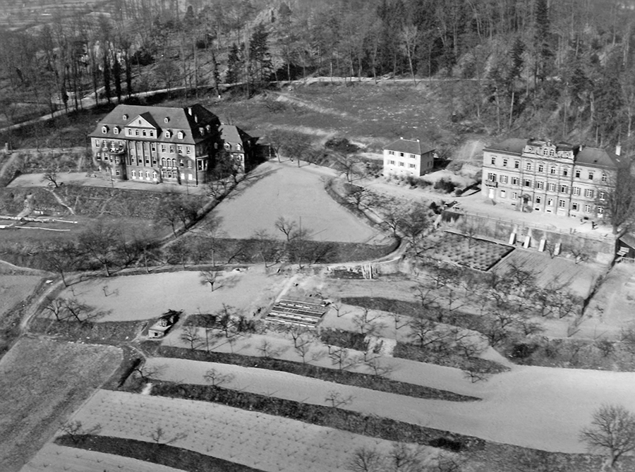 Das Gelände des Ersten Deutschen Reichswaisenhauses in den 1950er Jahren [Quelle: Stadtarchiv Lahr, Bestand Reichswaisenhaus RWH]. Zum Vergrößern bitte klicken.