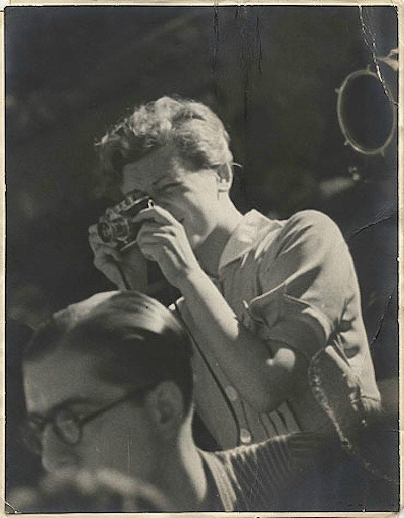 Gerda Taro in Spanien, Juli 1937 [Quelle: Wikipedia gemeinfrei]