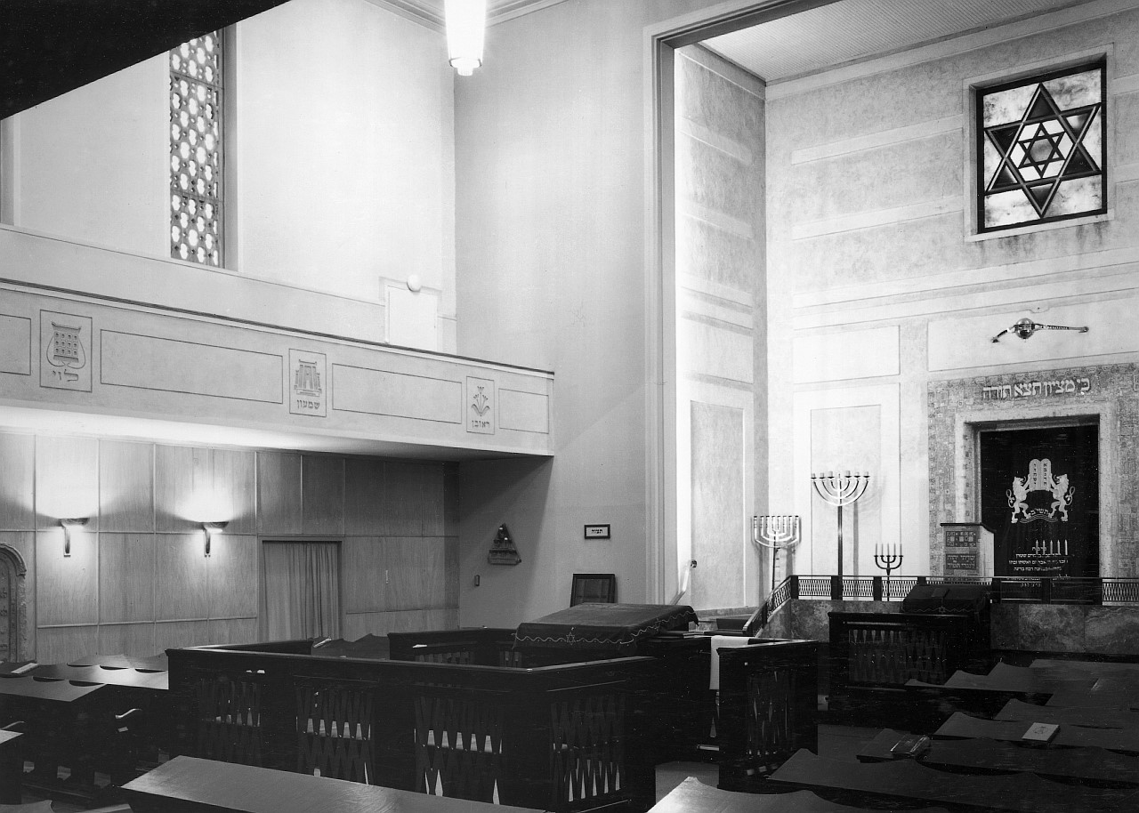  Innenraum der Synagoge in Stuttgart im Jahr 1964 [Quelle: Landesmedienzentrum, Foto: Dieter Jaeger]