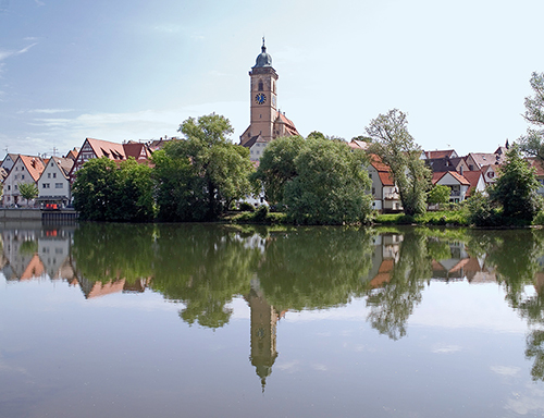  Altstadt Nürtingen mit Neckar - Bild LMZ BW