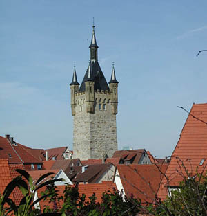 Der Blaue Turm in Bad Wimpfen, ehemals Bergfried der Stauferpfalz (FaBi Bildbestand Landkreis HN)