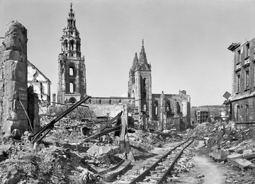 Die zerstörte Heilbronner Kilianskirche