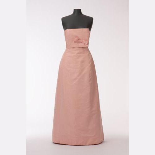 Abendkleid aus dem Haus Dior, entstanden 1961-1962, [Quelle: Landesmuseum Württemberg]