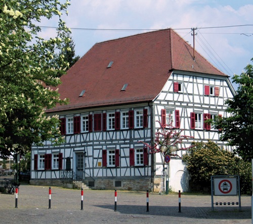 Bild: Das evangelische Pfarrhaus des Philipp Matthäus Hahn in Echterdingen