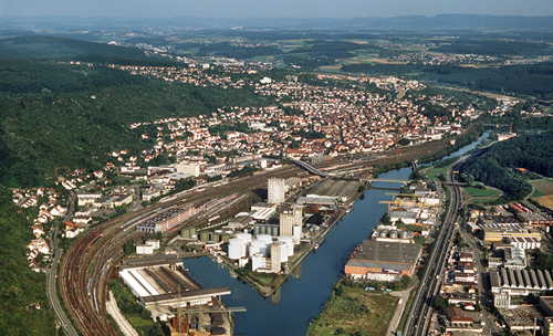 Plochingen mit Neckarhafen