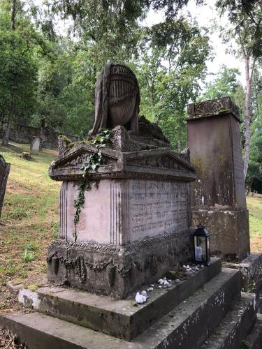 Grabmal der Madame Kaulla auf dem jüdischen Friedhof Hechingen [Quelle: Landauf - LandApp BW, Fotograf/in: David]