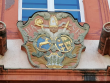 Wappen über Schlosseingang