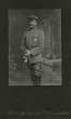 Freiherr Theodor von Watter, General, Kommandeur des XIII Armeekorps im I. Weltkrieg, stehend, in Uniform , Mütze mit Orden, Bild in Halbprofil
