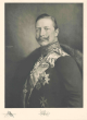 Kaiser Wilhelm II., König von Preußen in Uniform mit Orden u. a. pour le mérite, Brustbild in Halbprofil, Bild 1
