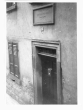 Oedheim, HN; Synagoge, Eingang mit Inschrift, Bild 1