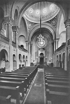 Innenraum der Stuttgarter Synagoge in der Hospitalstraße um 1910.
