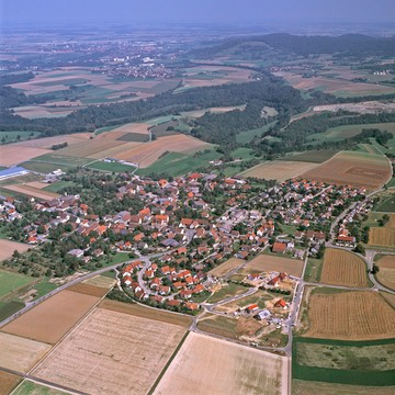 Rosengarten-Uttenhofen aus der Luft, 2004