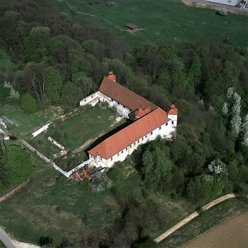 Schloss Filseck (bei Göppingen) aus der Luft 1983
