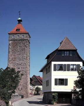 Waldenburg: Bergfried der ehemaligen Burg 1997