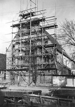 Stuttgart zerstört: Martinskirche im Umbau 1948