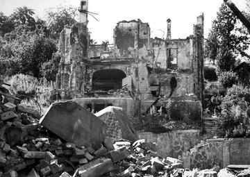 Stuttgart zerstört: Ruine des Hauses Dillmannstraße Nr. 12, 1946