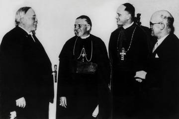 Empfang des päpstlichen Nuntius bei Bischof Leiprecht in Rottenburg 1949