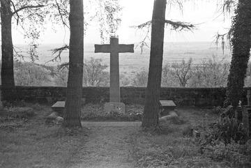 Waldenburg: Friedhof 1947