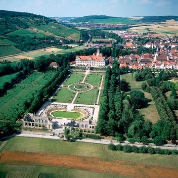 Weikersheim: Schloss Luftbild 1994