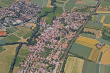 Bretzfeld: Ortskern von Süden, Luftbild 2005