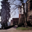 Tor und Außenmauern am Schloss Zwingenberg, 2002