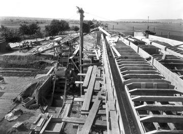 Bau der Bundesautobahn bei Stuttgart - Plieningen (Filder) 1934