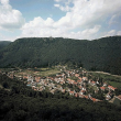 Echaztal: Blick vom Traifelbergfelsen auf Honau 1974