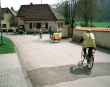 Radfahrer auf der Straße in Bichishausen 1996