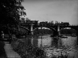 Eisenbahnbrücke bei Stuttgart-Bad Cannstatt mit Zug 1907