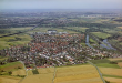 Pleidelsheim: Luftbild mit Neckar, Schleuse und Industriegebiet im Hintergrund 1992