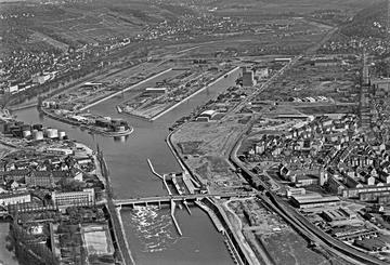 Stuttgart: Neckarhafen 1958