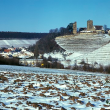 Burg Neipperg mit verschneiten Weinbergen und Feldern 2001
