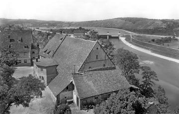 Stuttgart-Hofen: Blick von der Ruine zum Stausee 1935