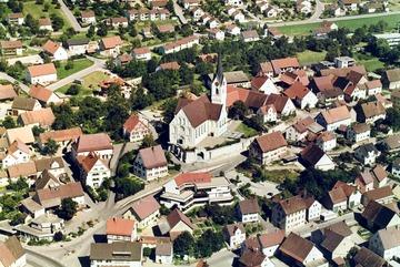 Ertingen: Stadtkern mit Kirche St. Georg, 1980