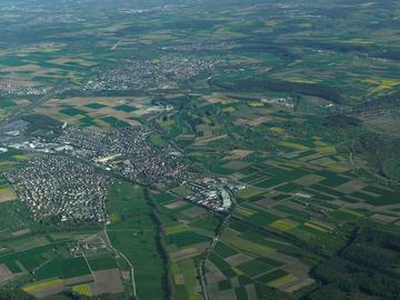 Illingen: Mehere Gemeinden umgeben von Feldern, Luftbild 2007