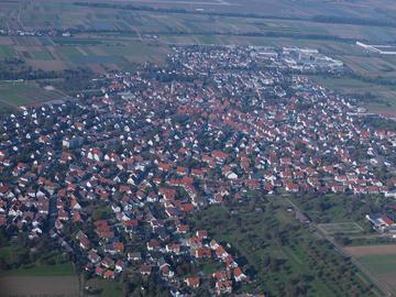 Filderstadt-Sielmingen: Ort von Süden, Luftbild 2007