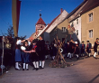 Erntetanz, sog. Sichelhenke auf der Kilbi in Bräunlingen 1969